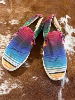 Serape Very Volatile Slip Ons